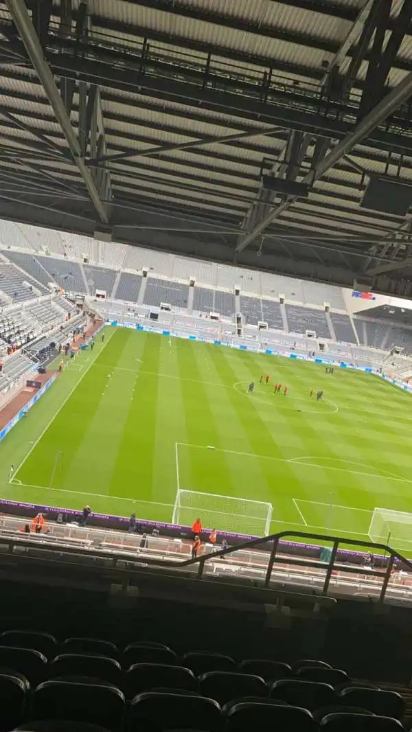 Gallowgate End - Section V, ein anderer beliebter Bereich für Ausnahmestimmung.