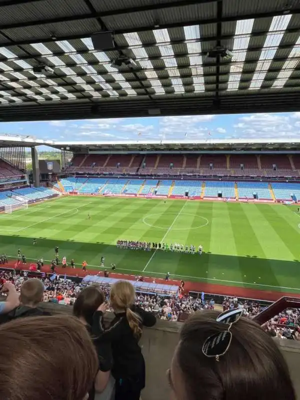 Trinity Road Stand - Block A4 ist einer der günstigeren Bereiche im Stadion.