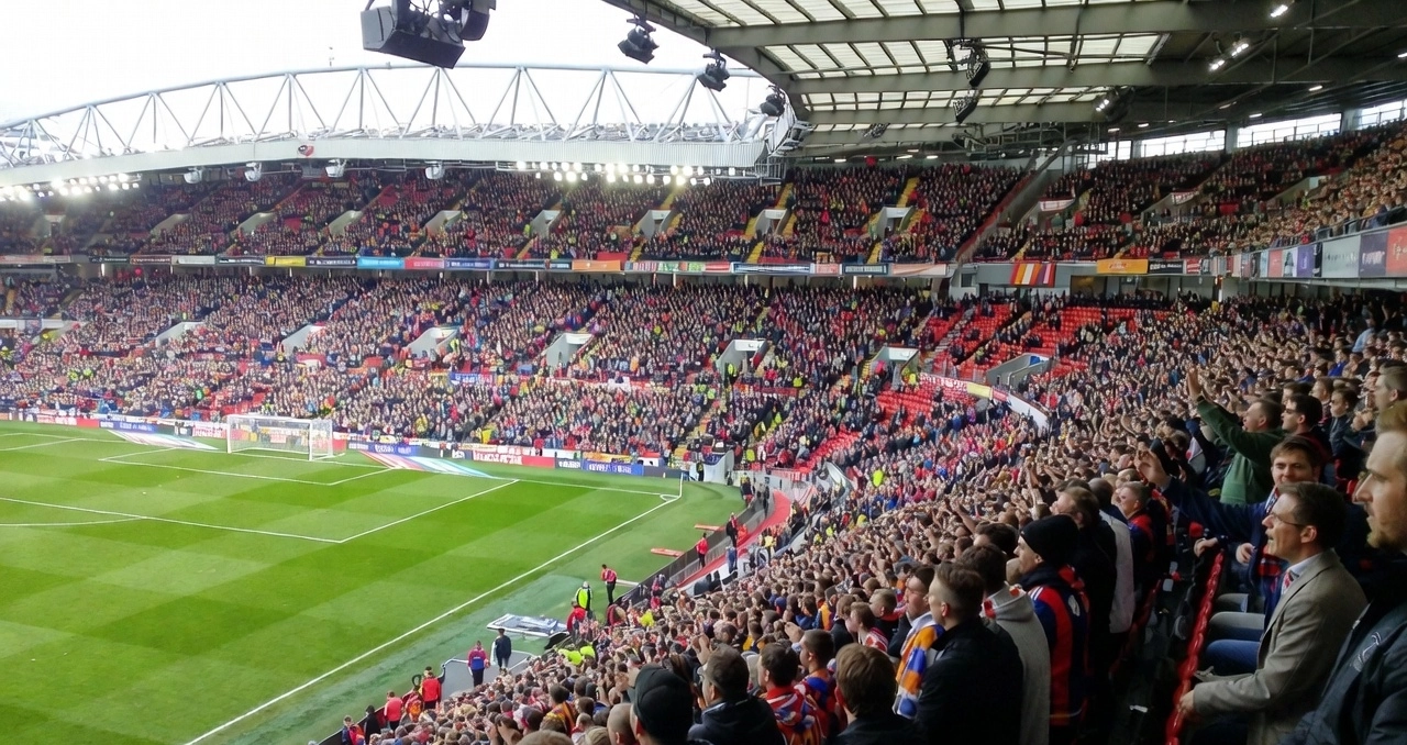 Wie funktionieren die UEFA-Stadionkategorien 2025/26? background image