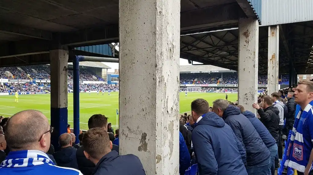 Die schlechtesten Plätze im Portman Road Stadion background image